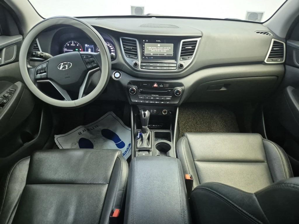 HYUNDAI Tucson - Vista 7