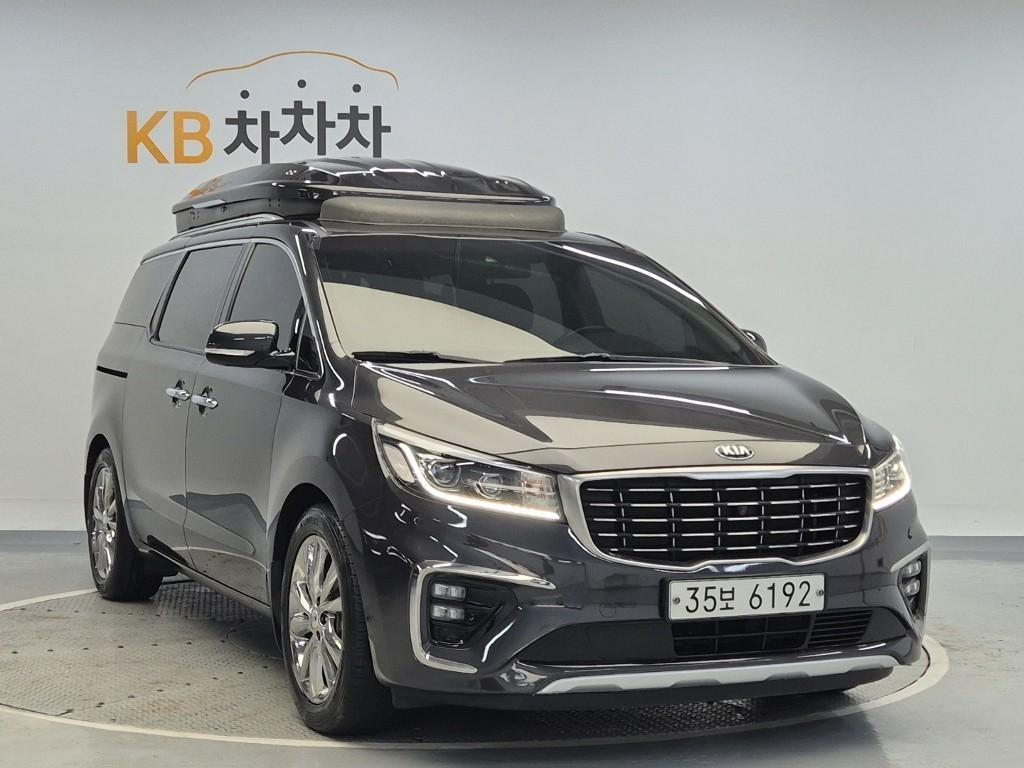KIA Carnival - Vista 4