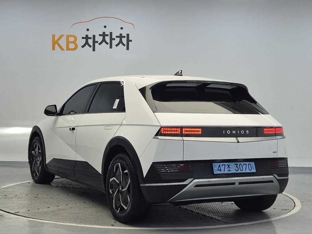 HYUNDAI Ioniq 5 - Vista 2