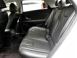 HYUNDAI Avante - Vista 12