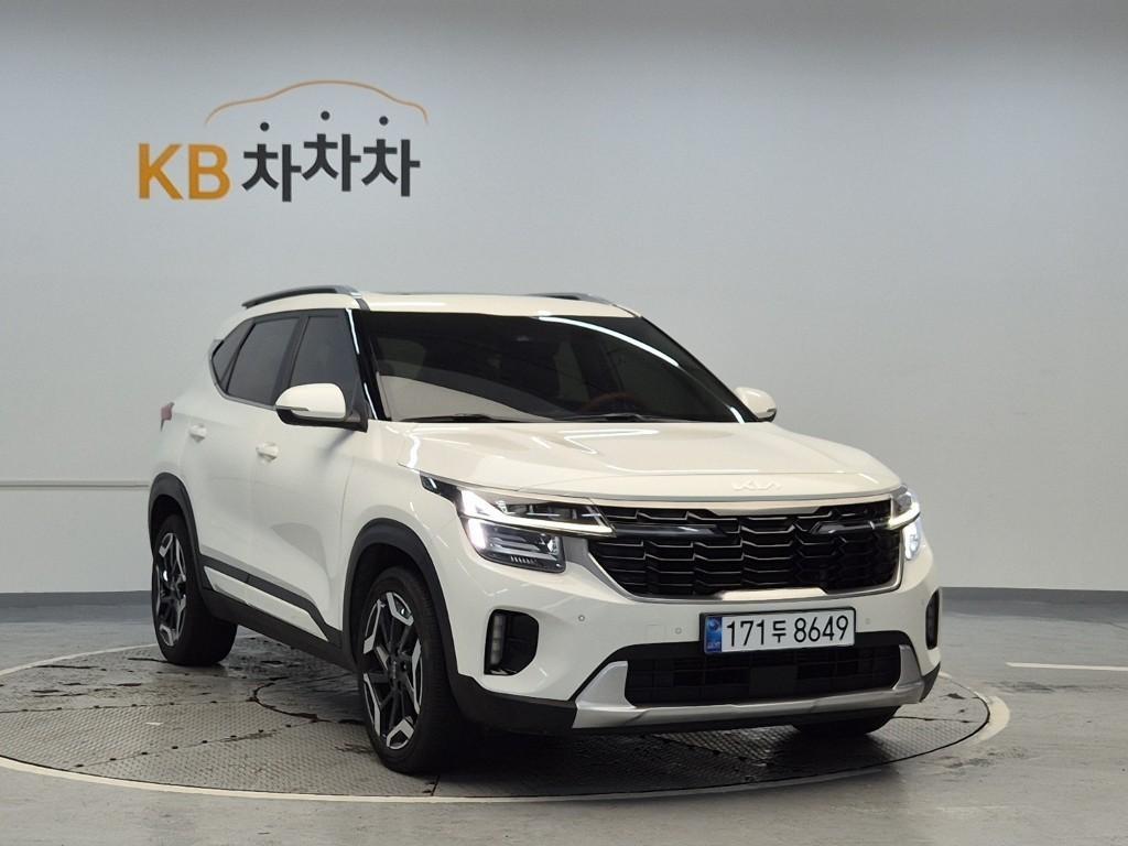 KIA Seltos - Vista 4