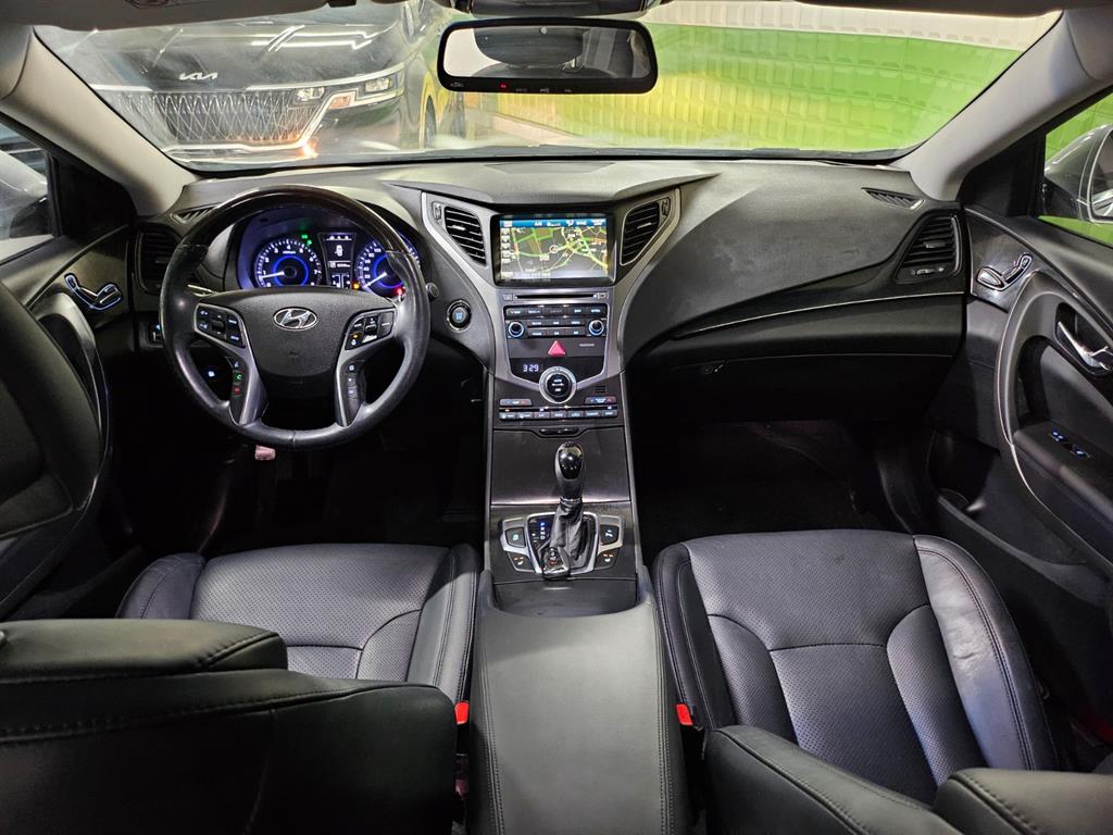 HYUNDAI Grandeur - Vista 8