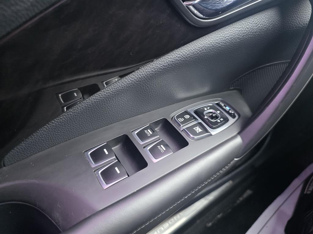 HYUNDAI Grandeur - Vista 12