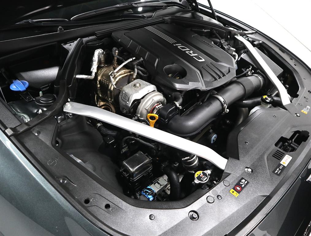 Genesis G70 - Vista 6