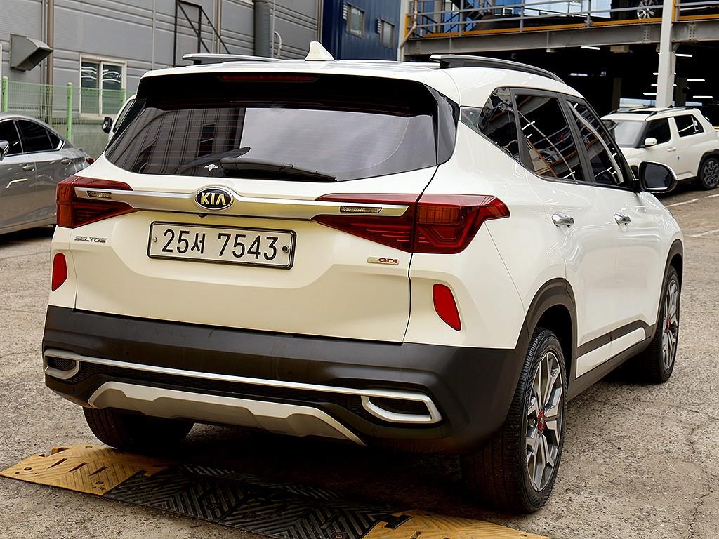 KIA Seltos - Vista 7