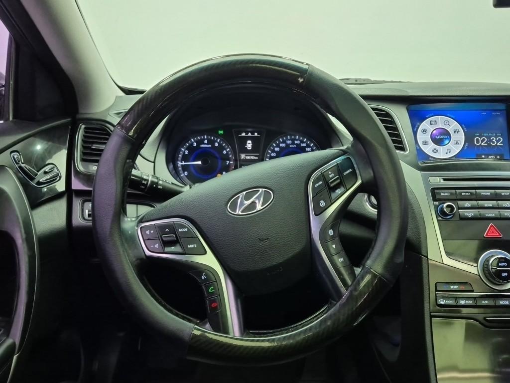 HYUNDAI Grandeur - Vista 11