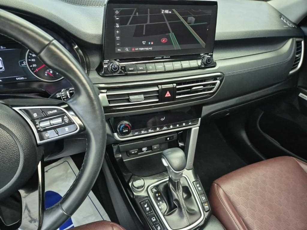 KIA Seltos - Vista 10