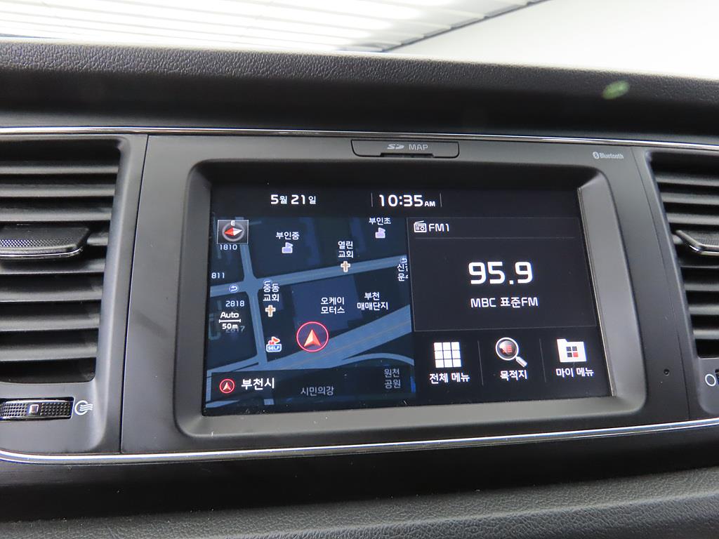 KIA Carnival - Vista 11