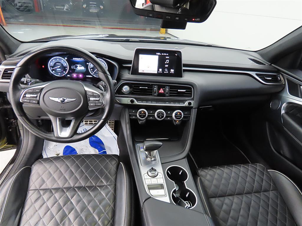 Genesis G70 - Vista 7