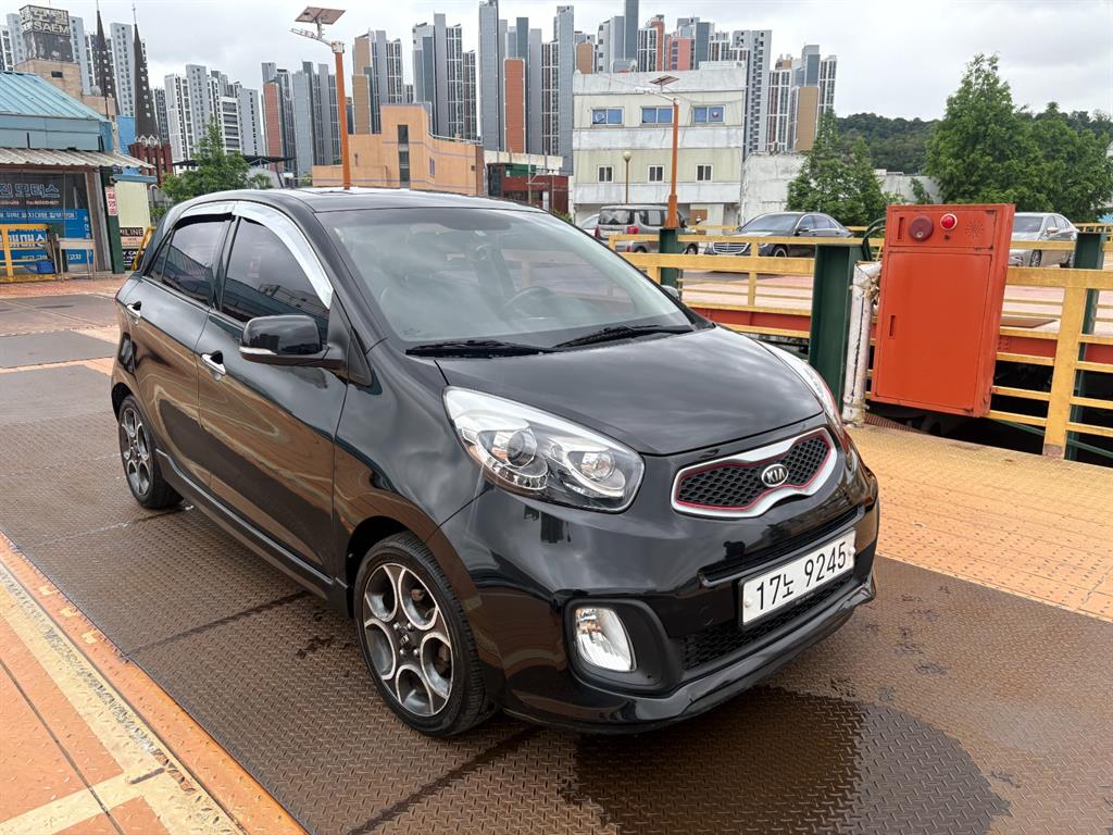 KIA Morning 2013 Negro - Importación desde Corea - HF Imports Iquique - Foto 1