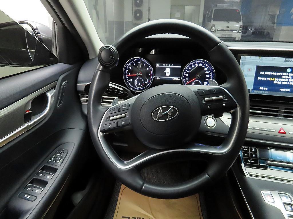 HYUNDAI Grandeur - Vista 7