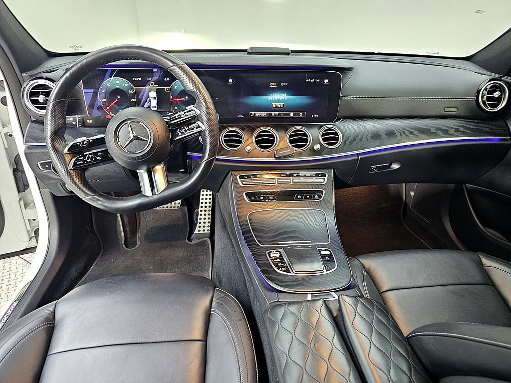 Mercedes Benz E class - Vista 5