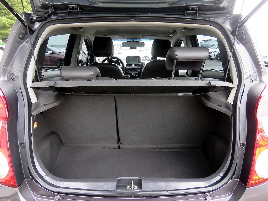 Chevrolet Spark - Vista 5