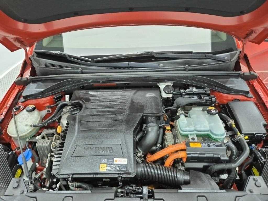 HYUNDAI Ioniq - Vista 5
