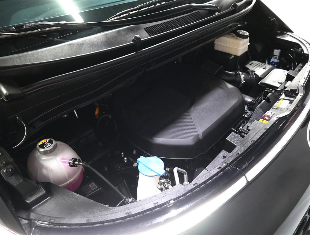 HYUNDAI Staria - Vista 6