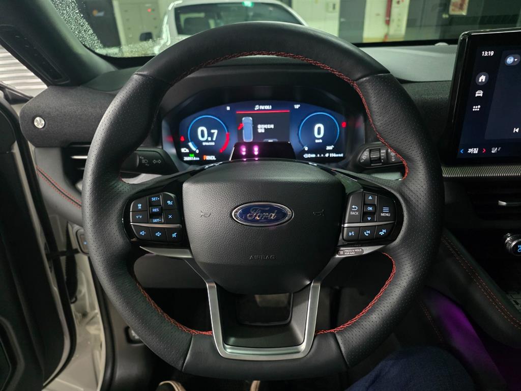 Ford Explorer - Vista 6