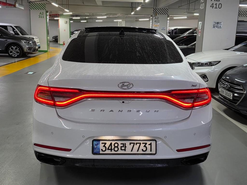 HYUNDAI Grandeur - Vista 2