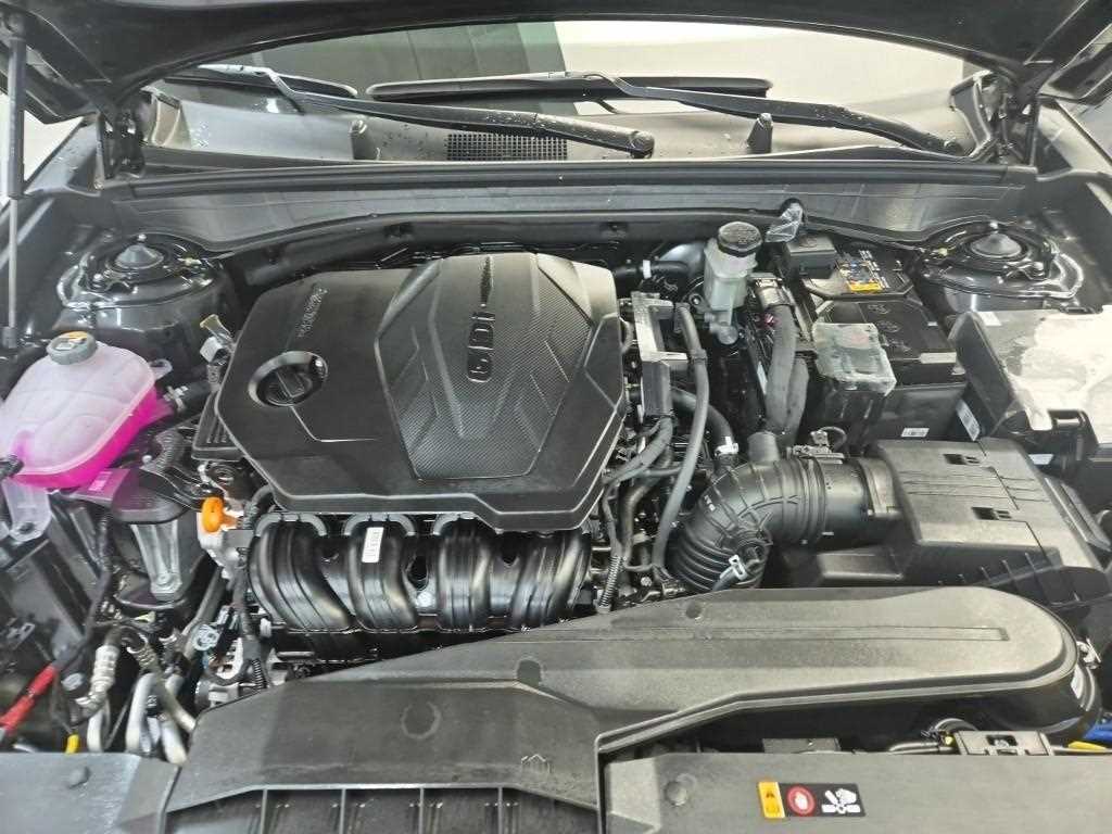 KIA K8 - Vista 5