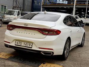 HYUNDAI Grandeur - Vista 8