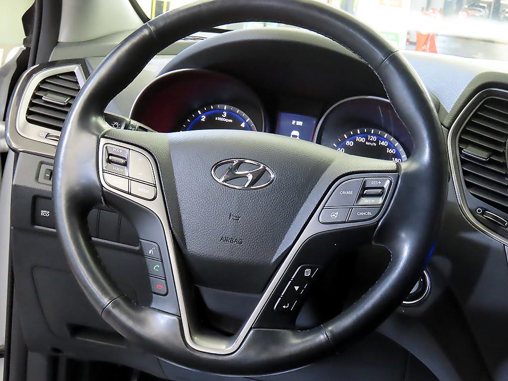 HYUNDAI Santa Fe - Vista 8