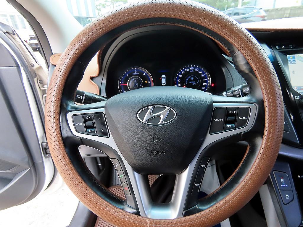 HYUNDAI i40 - Vista 8