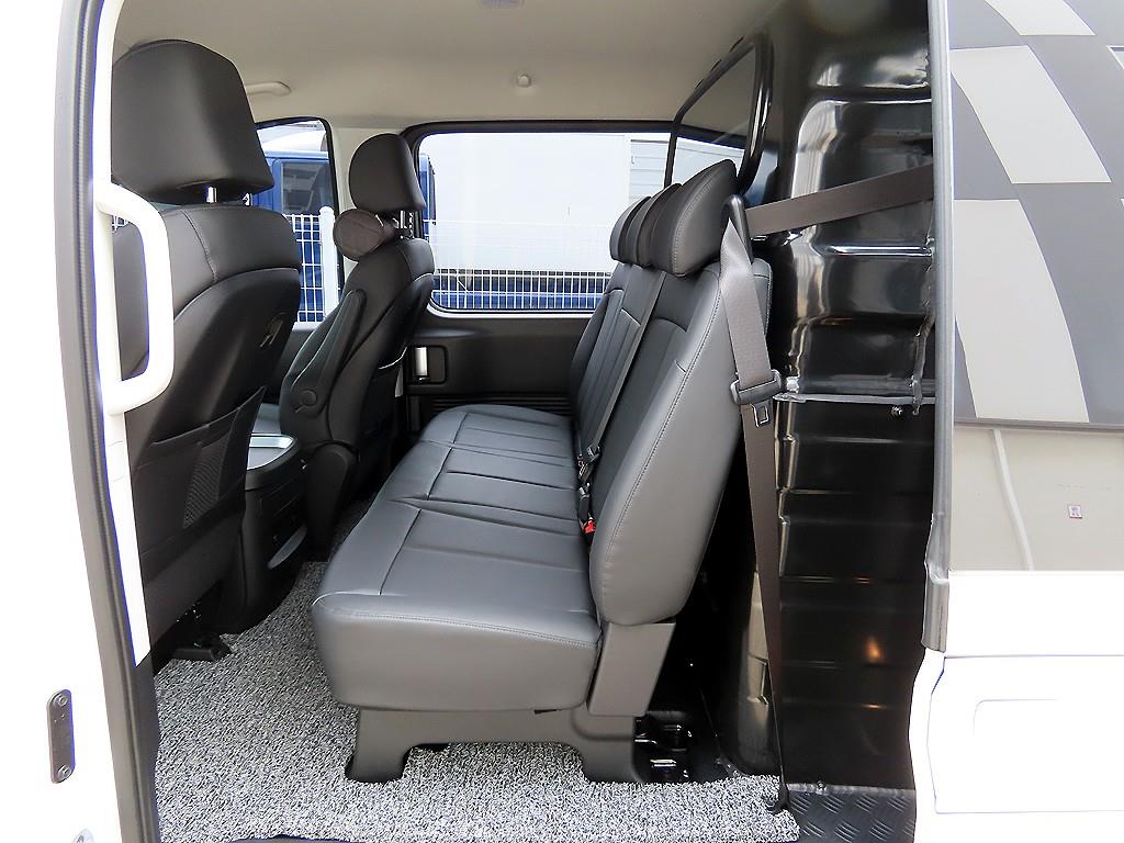 HYUNDAI Staria - Vista 6