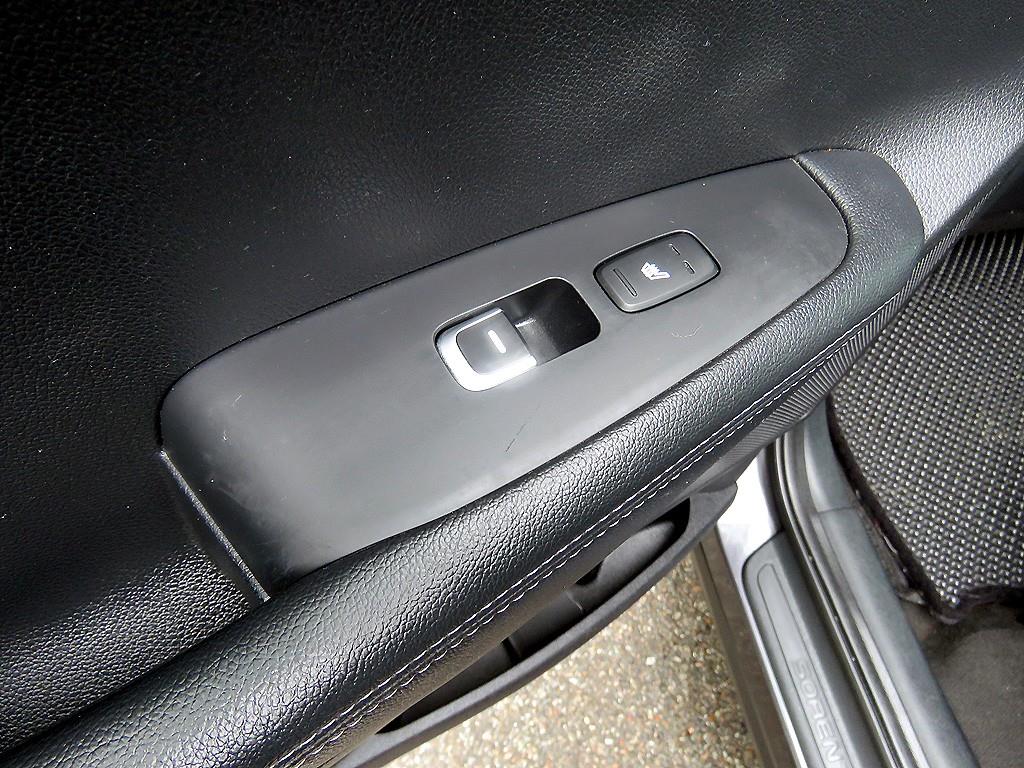 KIA Sorento - Vista 9