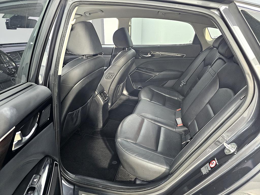 KIA K7 - Vista 9