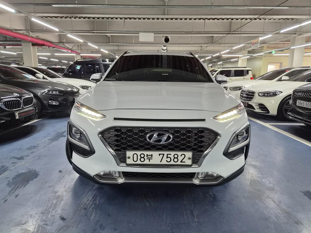 HYUNDAI Kona - Vista 2