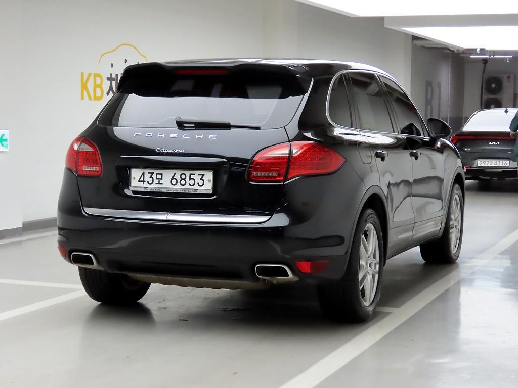 Porsche Cayenne - Vista 4