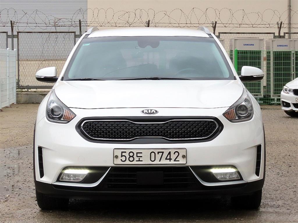 KIA Niro 2017 Blanco - Importación desde Corea - HF Imports Iquique - Foto 1