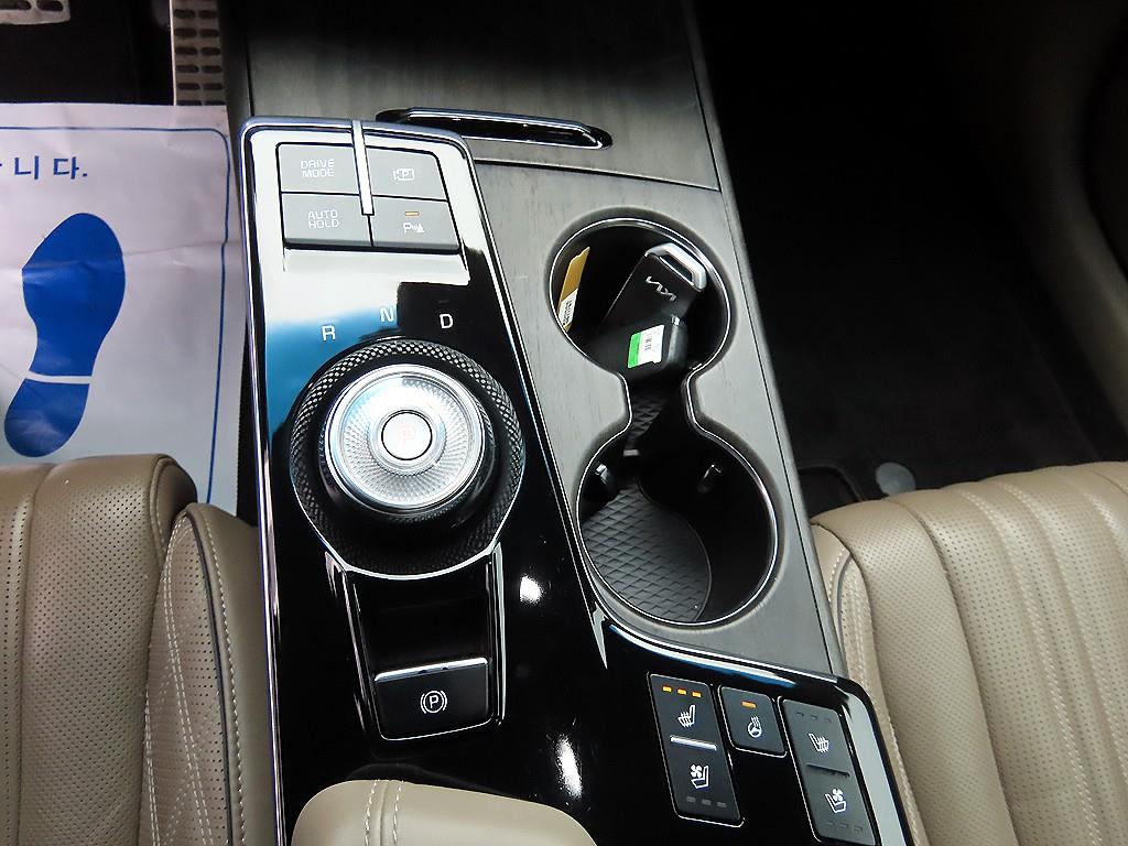 KIA K8 - Vista 11