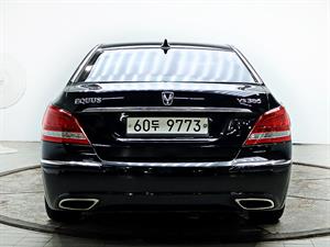 HYUNDAI Equus - Vista 6