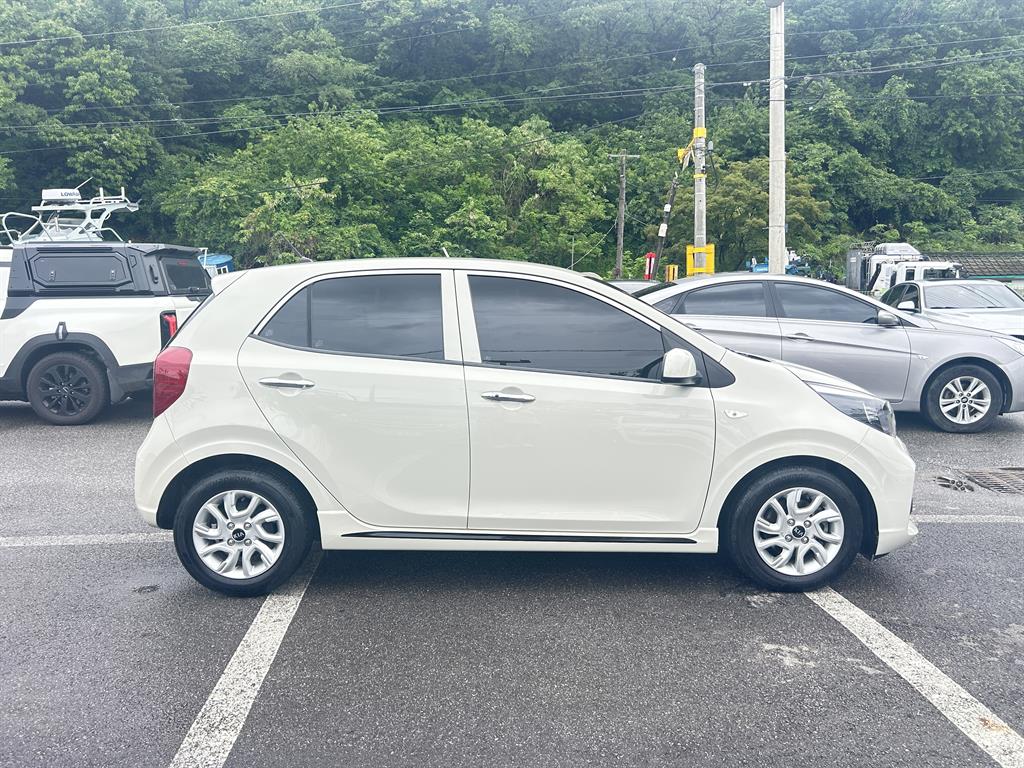 KIA Morning - Vista 5