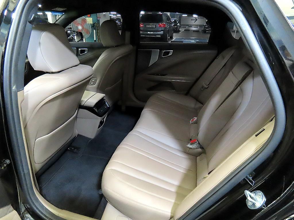 KIA K8 - Vista 12