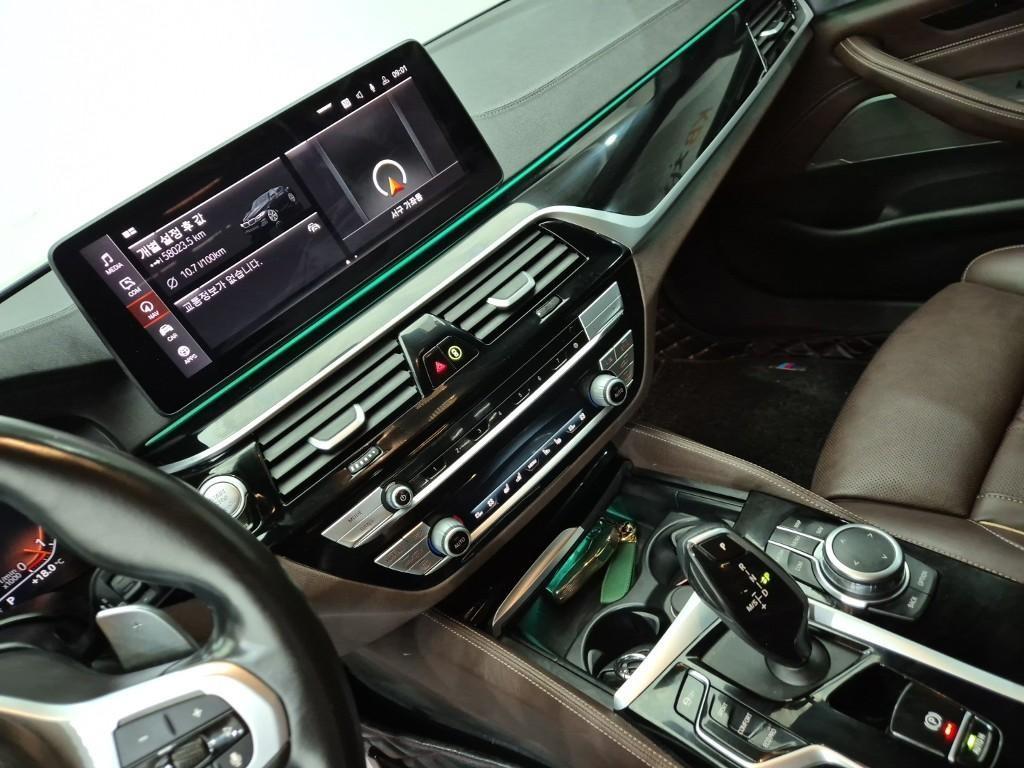 BMW 5 Series - Vista 10