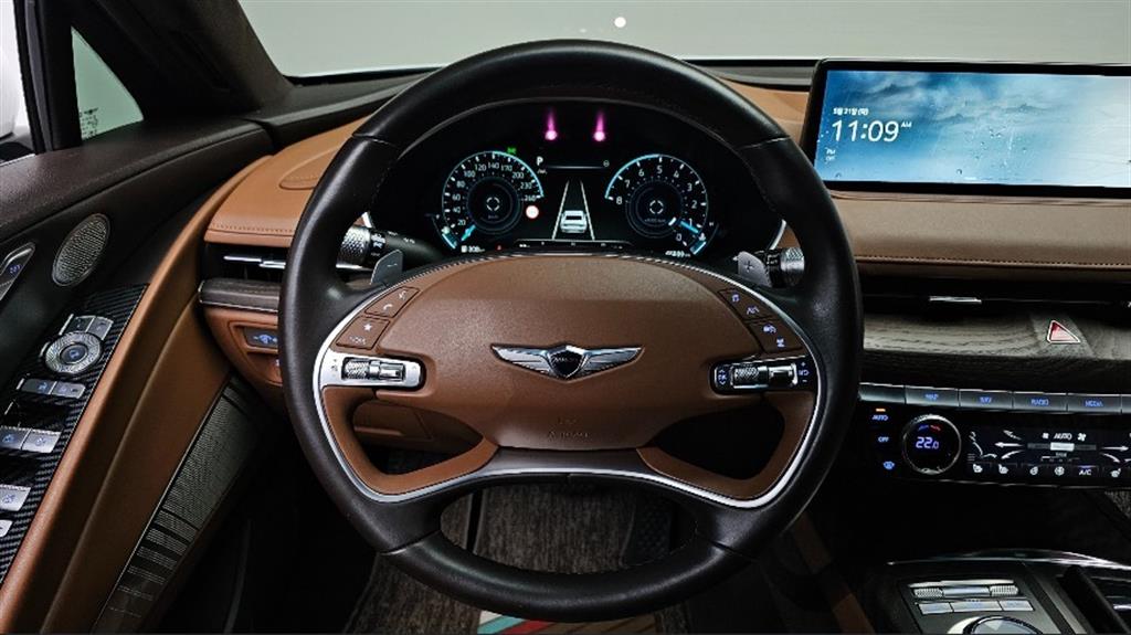 Genesis G80 - Vista 10