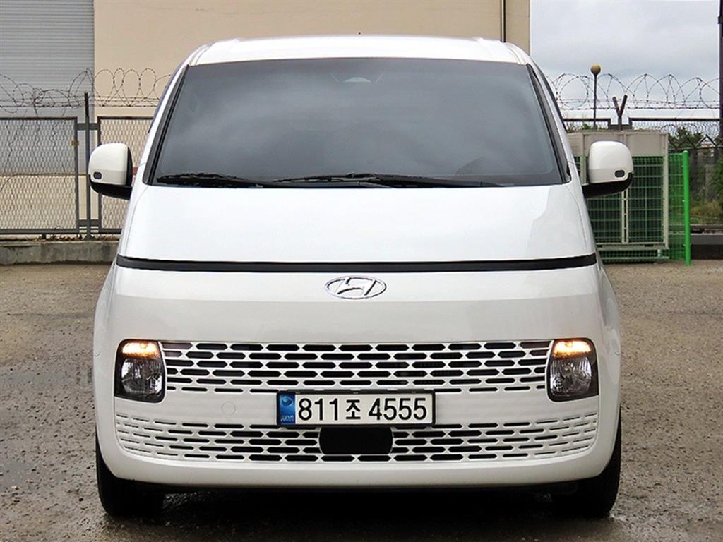 HYUNDAI Staria 2022 Blanco - Importación desde Corea - HF Imports Iquique - Foto 1