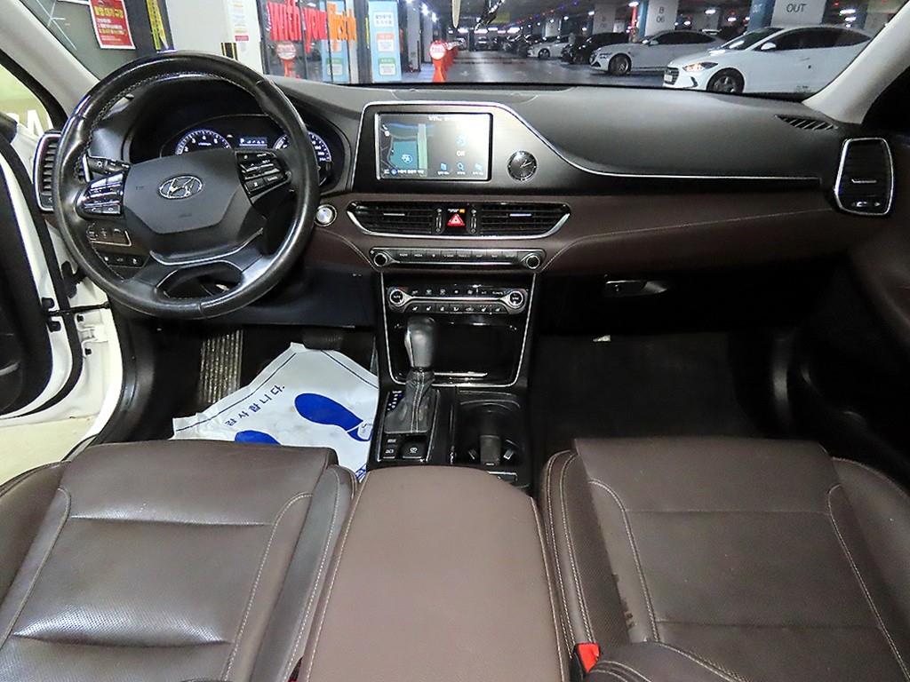 HYUNDAI Grandeur - Vista 10