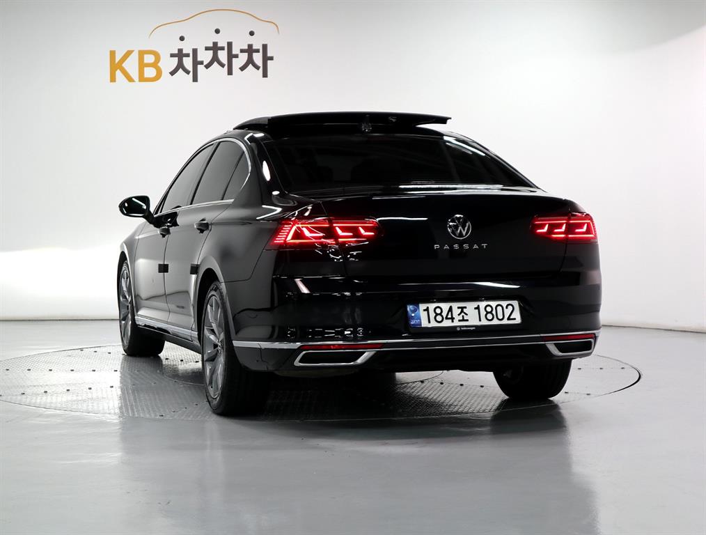 Volkswagen Passat - Vista 4