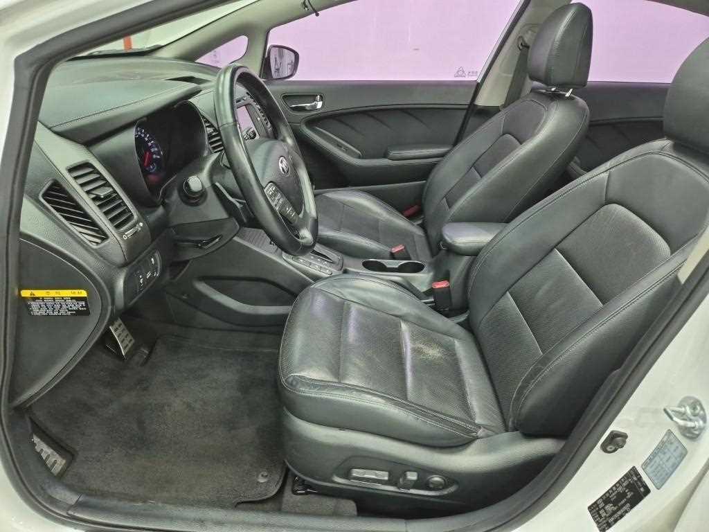 KIA K3 - Vista 11