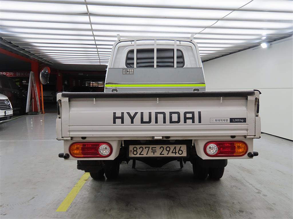 Small Truck Cargo (small) - Vista 3