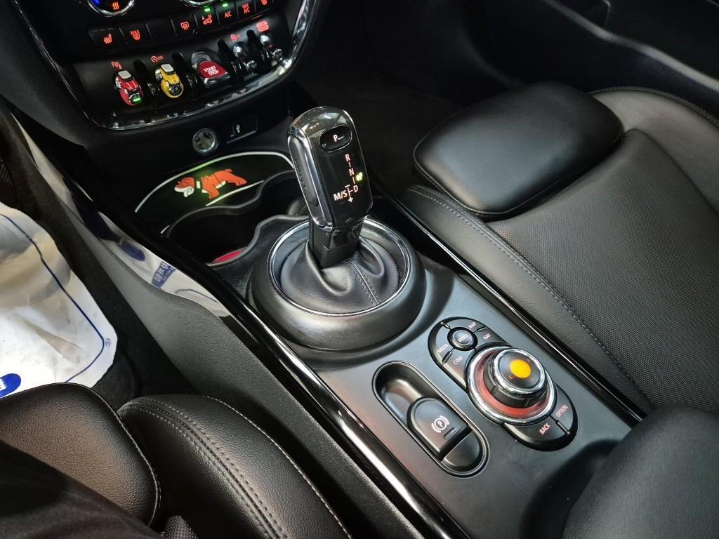 Mini Clubman - Vista 8