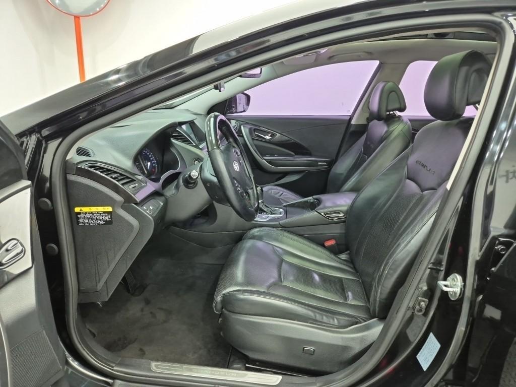 HYUNDAI Grandeur - Vista 8