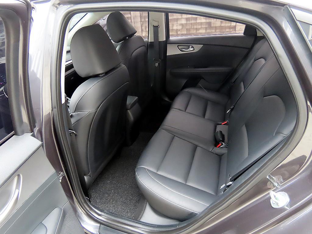 KIA K3 - Vista 6