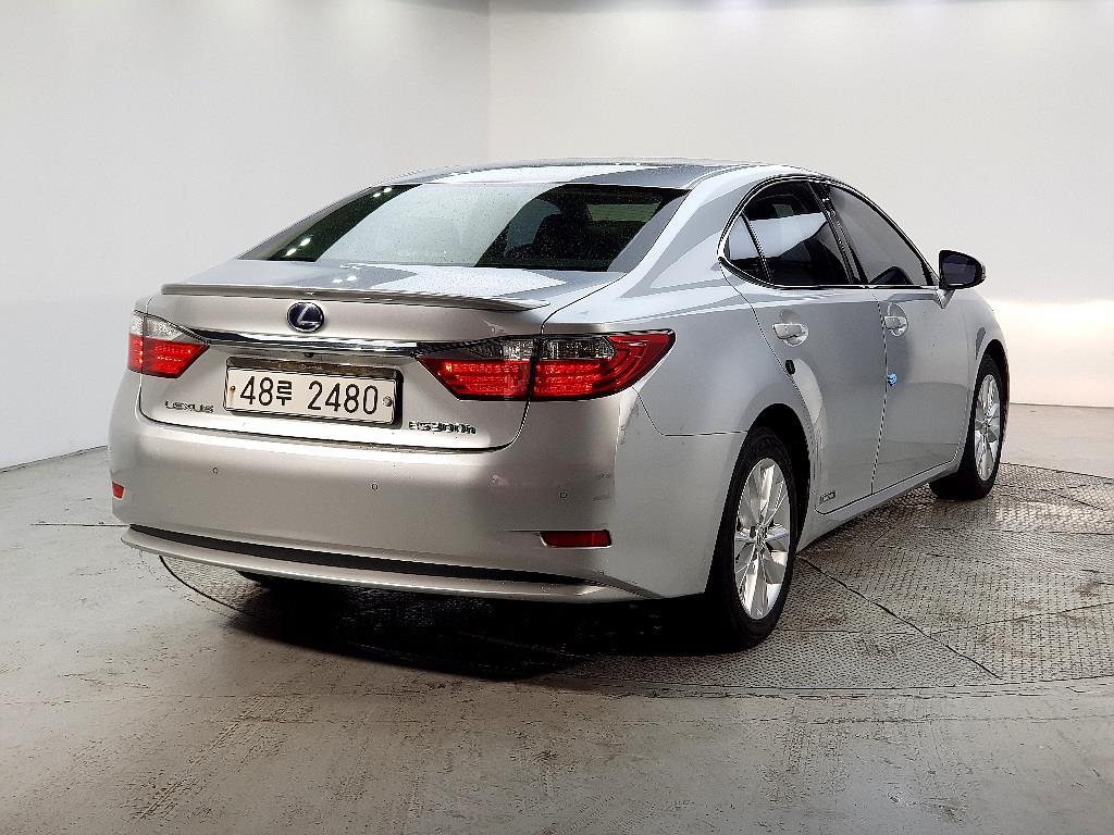 Lexus ES - Vista 4