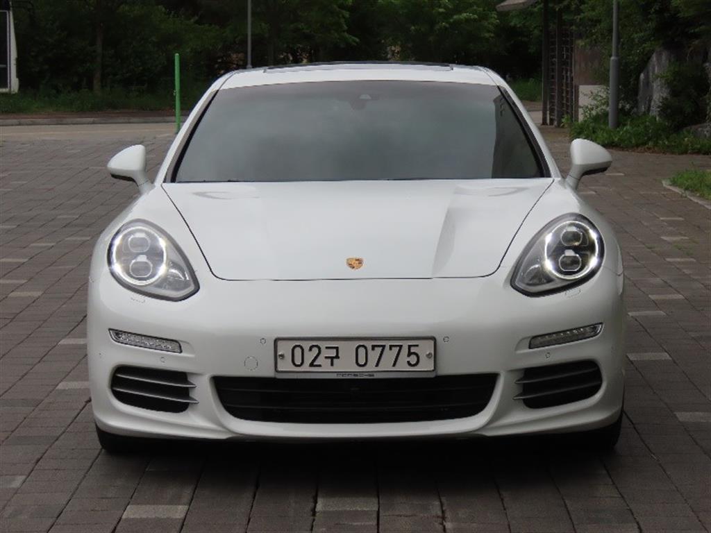 Porsche Panamera 2016 Blanco - Importación desde Corea - HF Imports Iquique - Foto 1