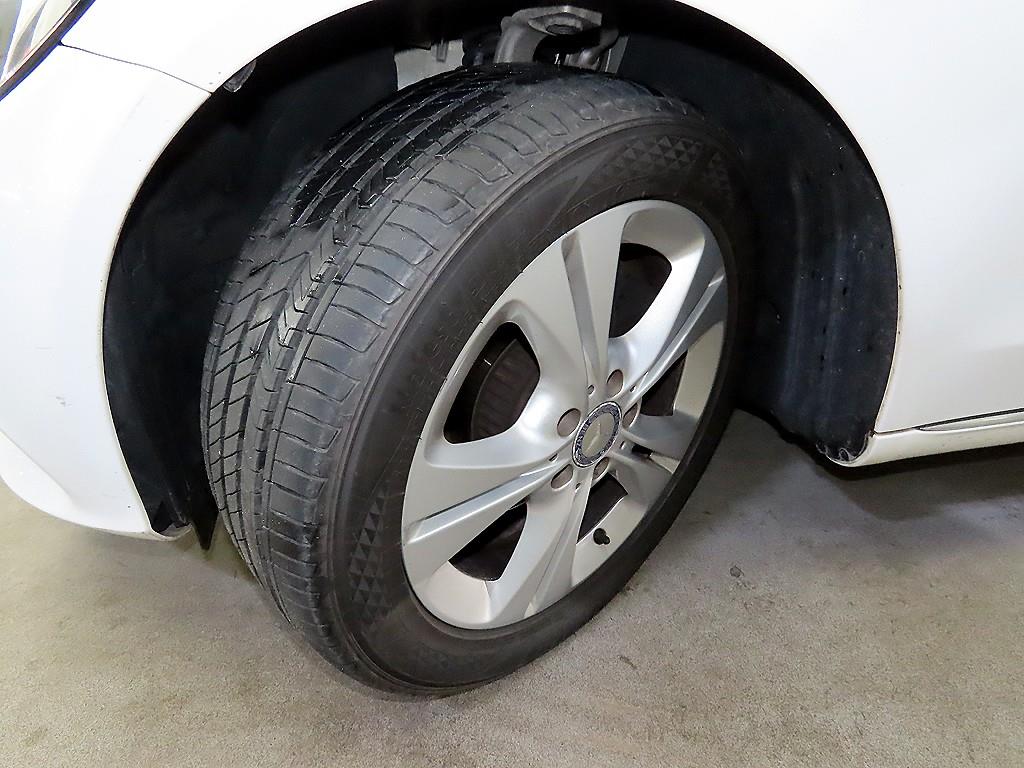 Mercedes Benz C Class 2016 Blanco - Importación desde Corea - HF Imports Iquique - Foto 20