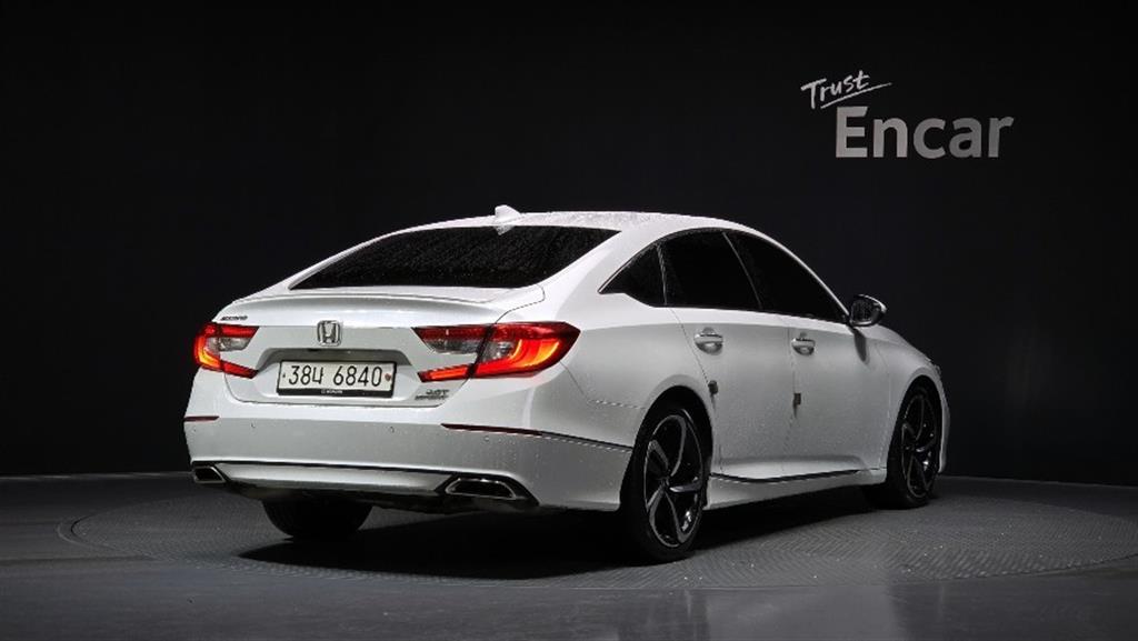 Honda Accord - Vista 2