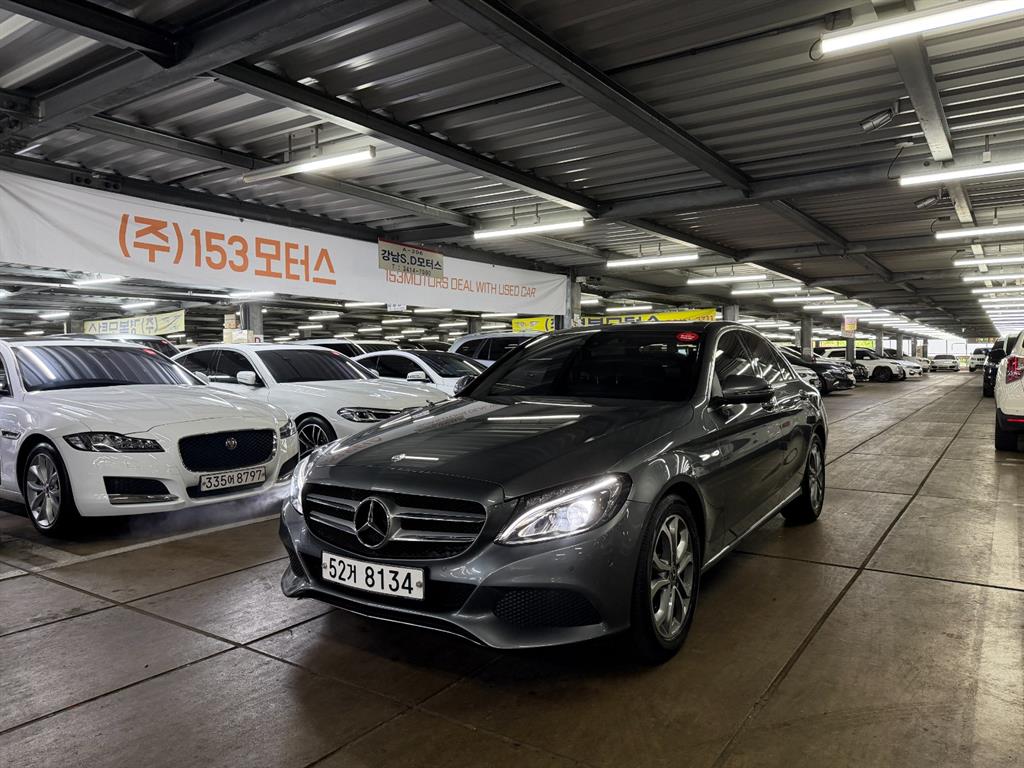Mercedes Benz C Class - Vista 2